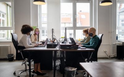 Reprise stagnante et risques de détérioration: l'impact du covid sur l'emploi est plus fort que prévu
