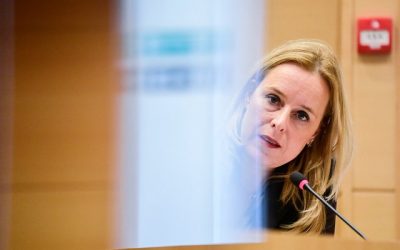 Quel service public fédéral paie le plus rapidement ses factures?
