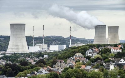 La sortie chaotique du nucléaire