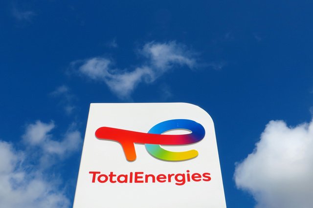 Le patron de TotalEnergies “ne voit pas les politiques pour réduire la demande de pétrole”
