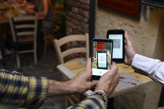 Codeco: le code jaune dès le 7 mars, le masque encore obligatoire dans les transports
