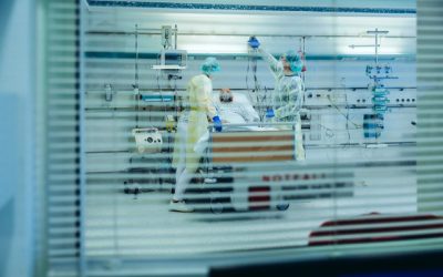 Pour le biostatisticien, Tom Wenseleers, avec Omicron, “nous nous dirigeons peut-être vers une situation semblable à celle de mars 2020”