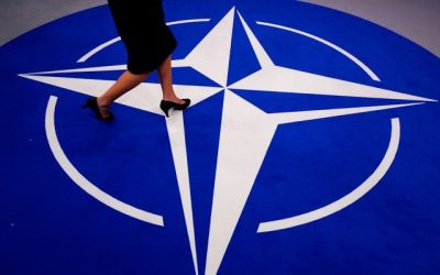 Emmanuel Macron, commandant en chef de l'OTAN ?