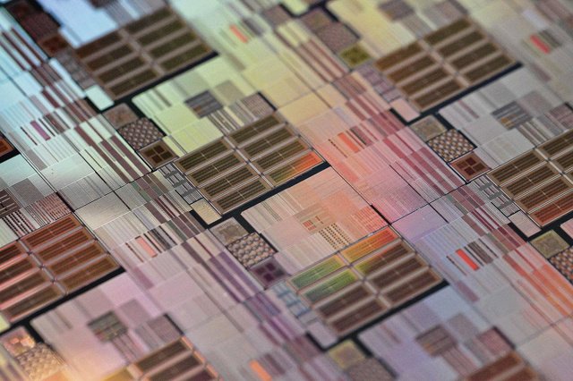 Médicaments, puces, métaux: l'Europe planche sur ses pénuries