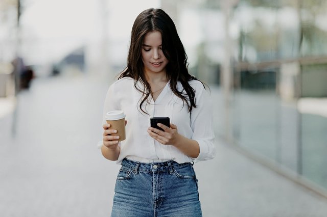 ING, BUX, Lynx, Belfius: comment les banques et les courtiers attirent les investisseurs débutants