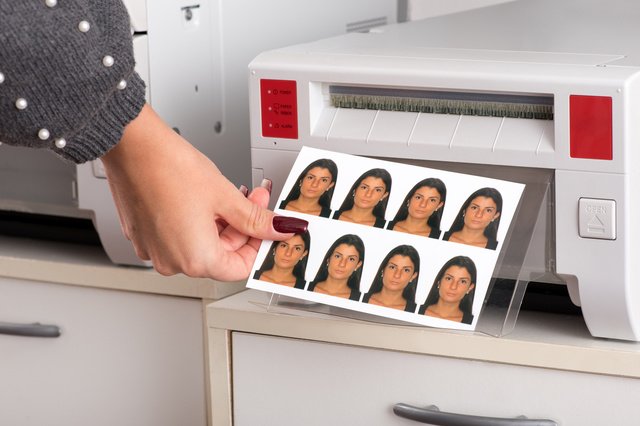 Imposer aux communes de prendre les photos d'identité? Le secteur de la photo s'y oppose