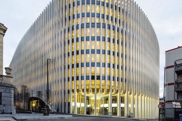 Le nouveau quartier général de BNP Paribas Fortis, aux allures de cathédrale
