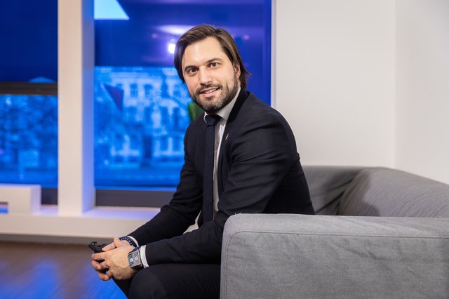 Bouchez propose 8 milliards d'allégements fiscaux pour doper le taux d'emploi