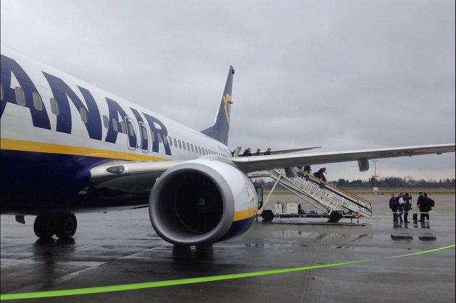 La Belgique taxera finalement tous les tickets d'avion