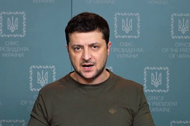 EN DIRECT | L'Ukraine fait état de la mort de plus de 2.000 civils